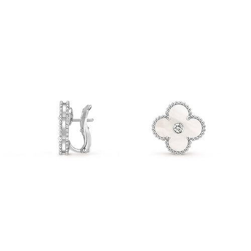 [Novalux]15MM CLOVER FLOWER STUD EARRINGS DIAMOND-WHITE GOLD COLLECTION
