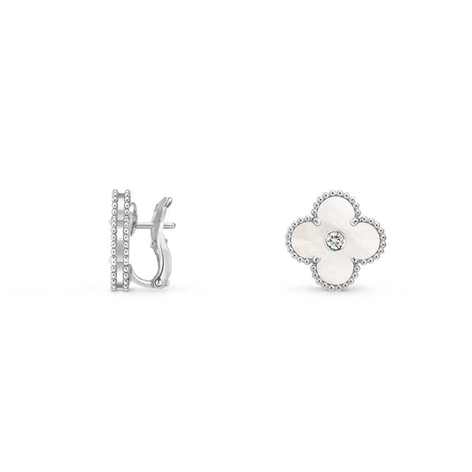 [Novalux]15MM CLOVER FLOWER STUD EARRINGS DIAMOND-WHITE GOLD COLLECTION