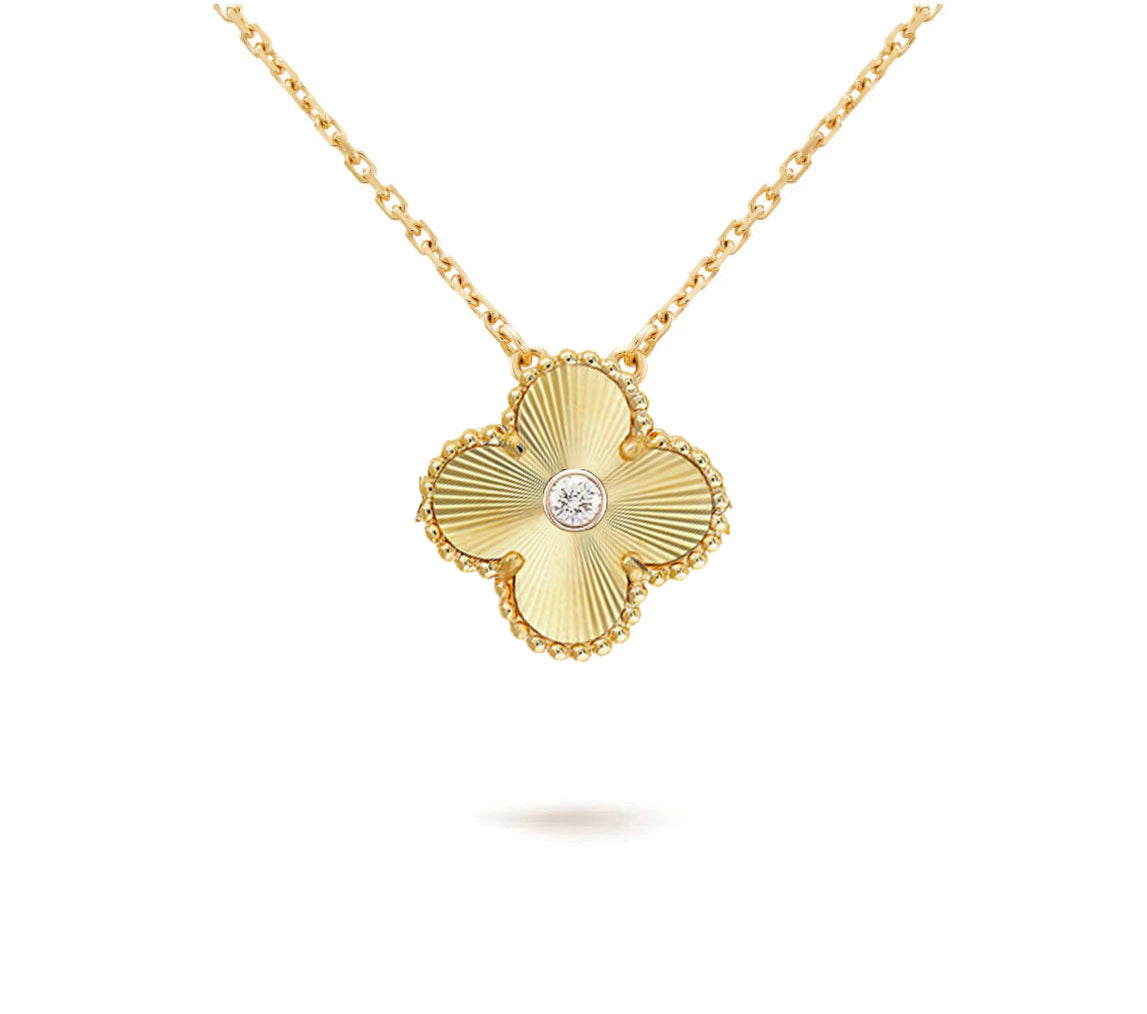 [Novalux]15MM CLOVER FLOWER DIAMOND PENDANT NECKLACE COLLECTION