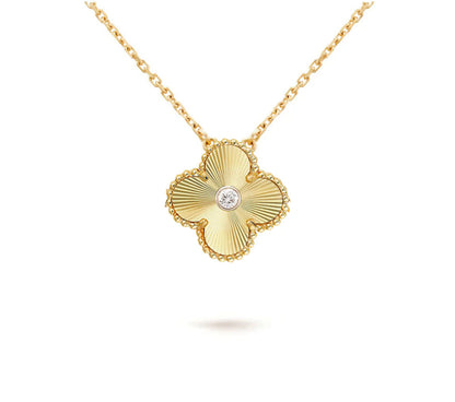 [Novalux]15MM CLOVER FLOWER DIAMOND PENDANT NECKLACE COLLECTION