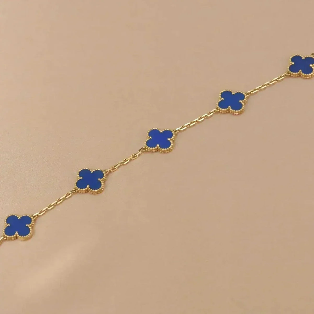 [Novalux]LUCKY CLOVER 5-MOTIF BRACELET - BLUE AGATE COLLECTION