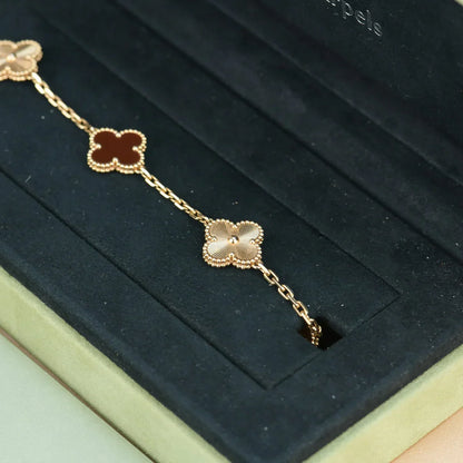 [Novalux]LUCKY CLOVER 5-MOTIF BRACELET - RED CARNELIAN COLLECTION