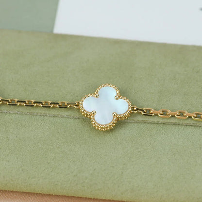 [Novalux]LUCKY CLOVER 5-MOTIF BRACELET - WHITE MOTHER-OF-PEARL COLLECTION