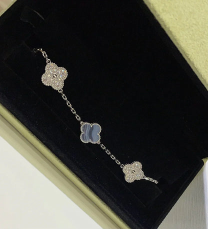 [Novalux]LUCKY CLOVER 5-MOTIF BRACELET - PURPLE CHALCEDONY COLLECTION