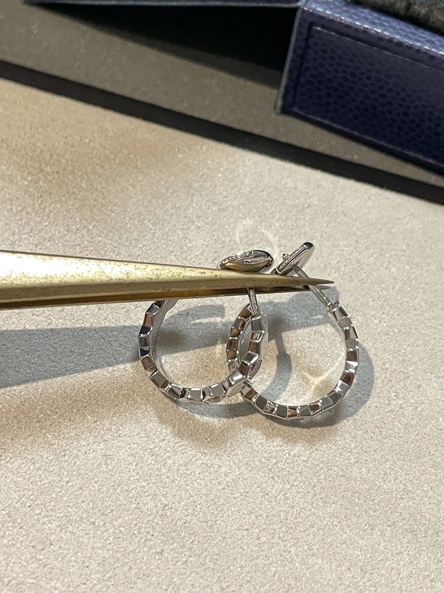 [Novalux]Hollow Design Four-Leaf Clover Flower Shape Ring