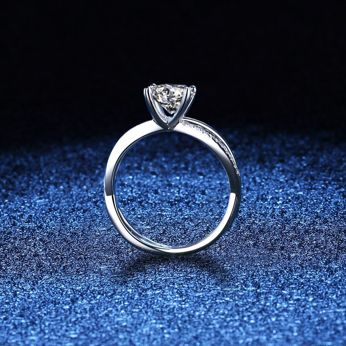[Novalux]ELEGANT 4-PRONG CROSSOVER MOISSANITE ENGAGEMENT RING