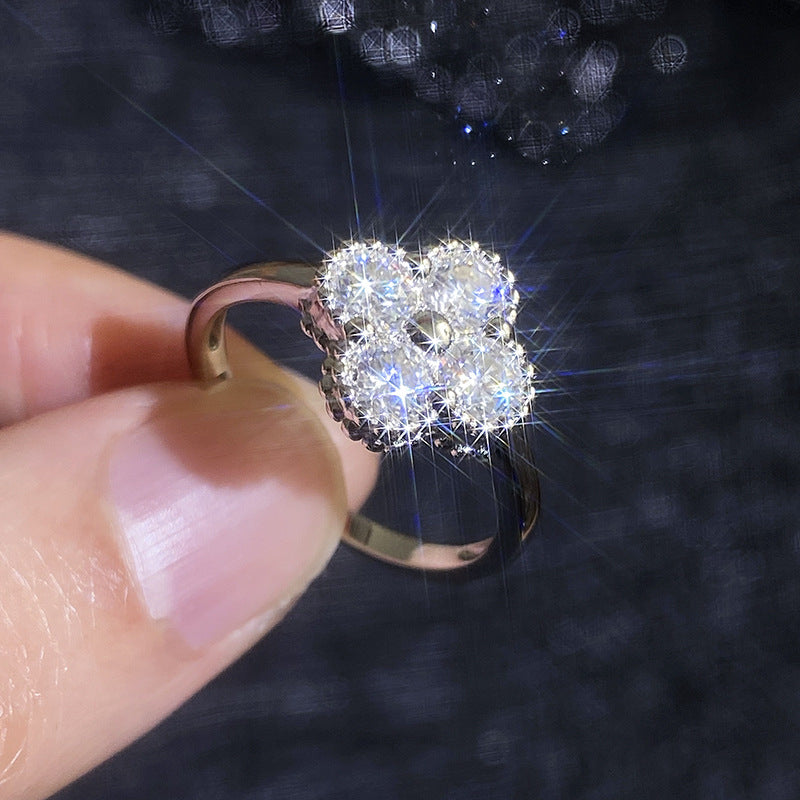 [Novalux]ELEGANT FOUR-LEAF CLOVER MOISSANITE RING