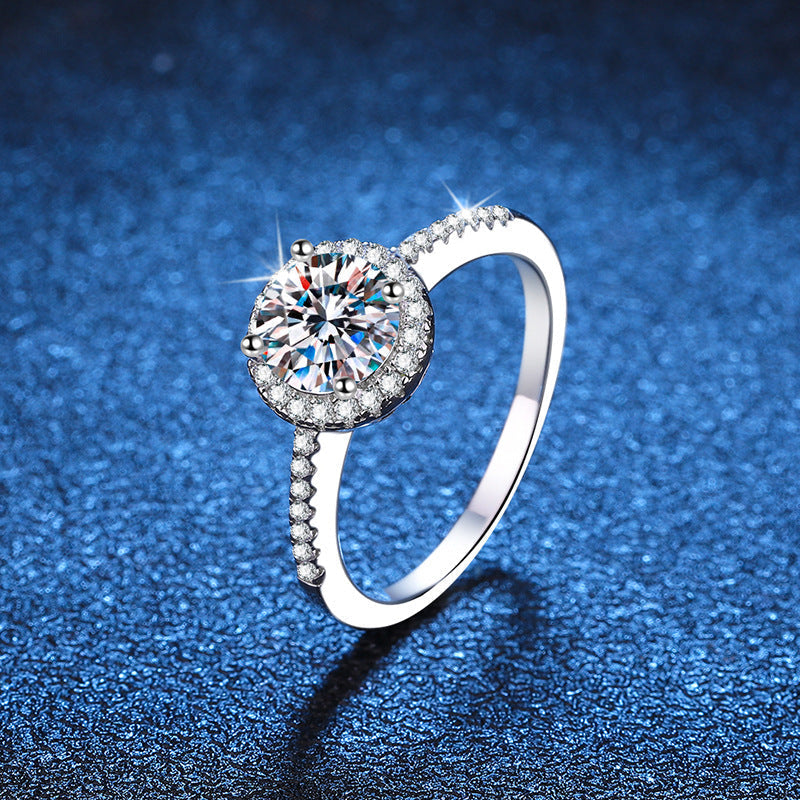 [Novalux]RADIANT ROUND HALO MOISSANITE ENGAGEMENT RING