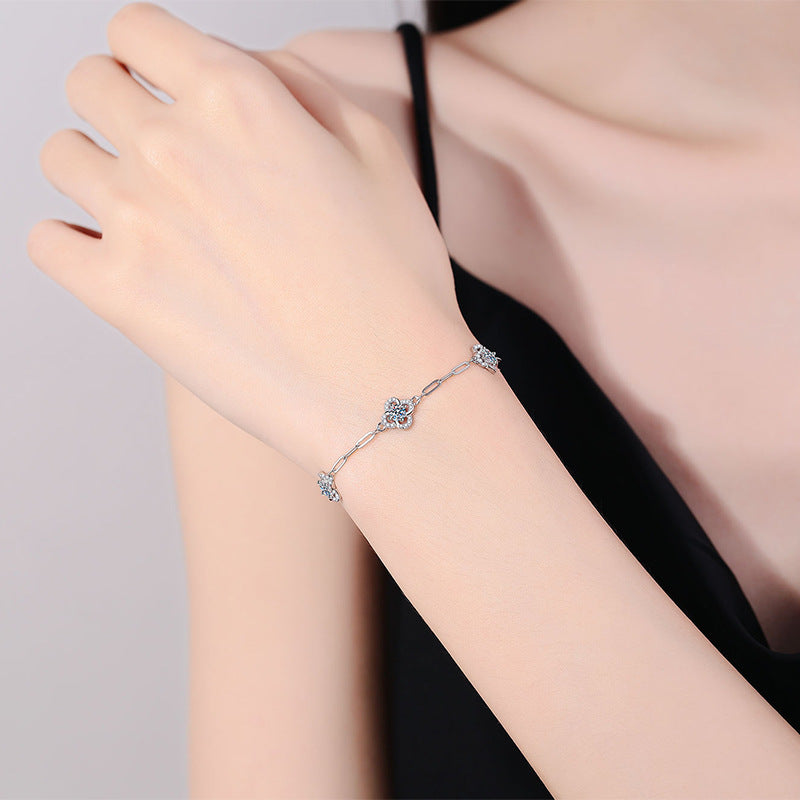 [Novalux]TRIPLE-CLOVER MOISSANITE BRACELET
