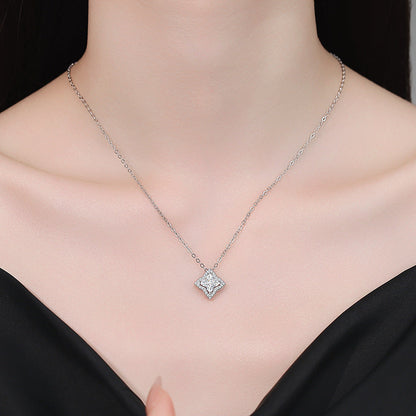 [Novalux]STAR-CLOVER MOISSANITE NECKLACE