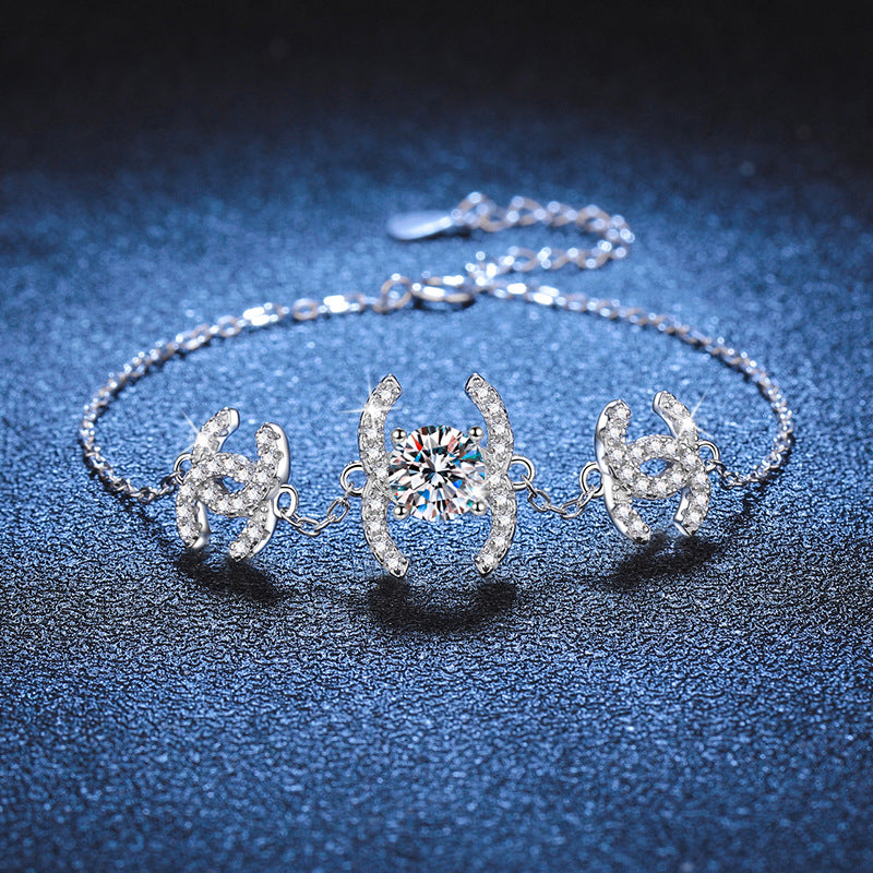 [Novalux]CLASSIC INTERLOCKING MOISSANITE BRACELET