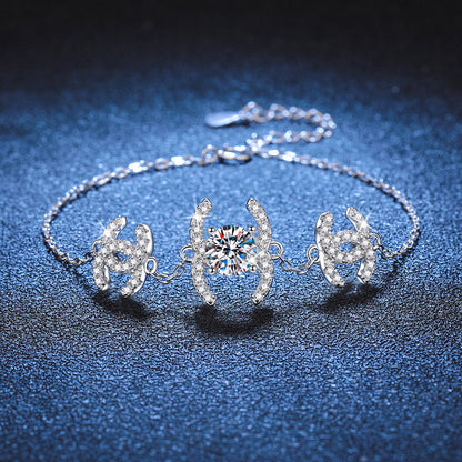[Novalux]CLASSIC INTERLOCKING MOISSANITE BRACELET