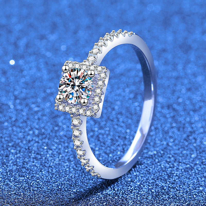 [Novalux]DAINTY SUGAR-CUBE MOISSANITE RING