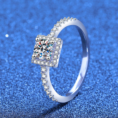 [Novalux]DAINTY SUGAR-CUBE MOISSANITE RING