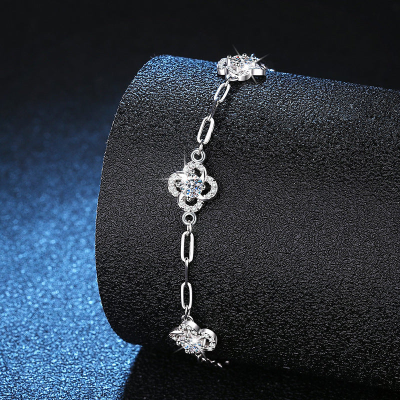 [Novalux]TRIPLE-CLOVER MOISSANITE BRACELET