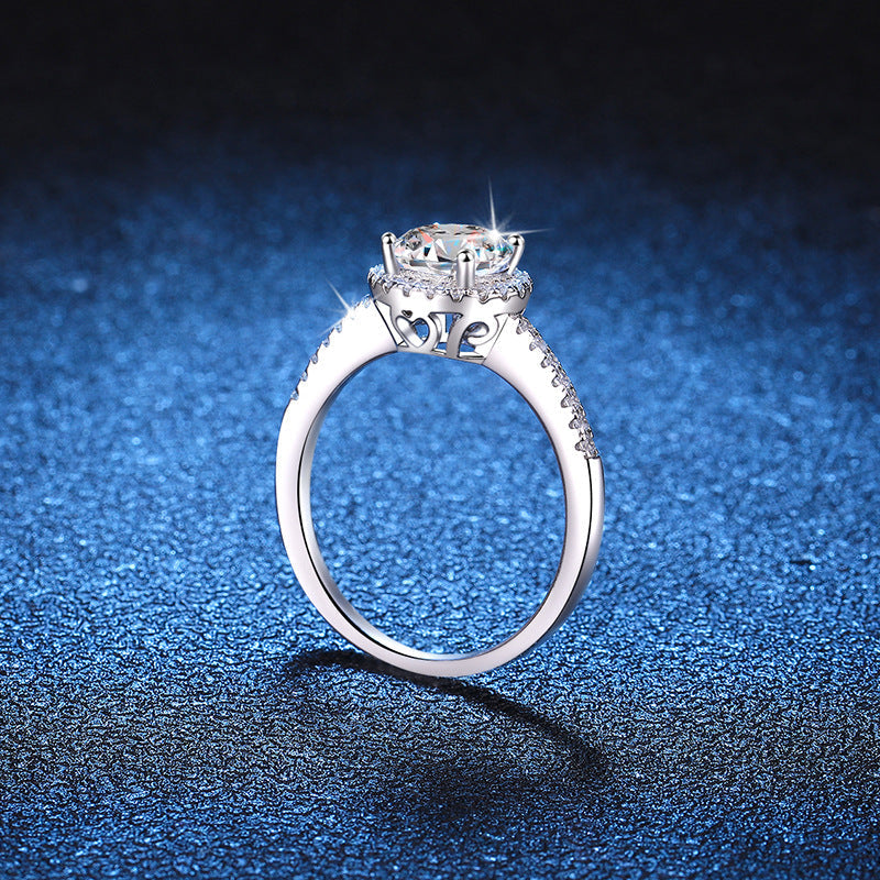 [Novalux]RADIANT ROUND HALO MOISSANITE ENGAGEMENT RING