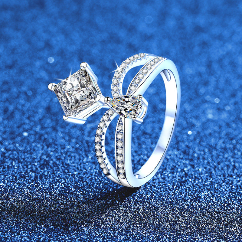 [Novalux]ELEGANT DOUBLE-TWISTED MOISSANITE RING
