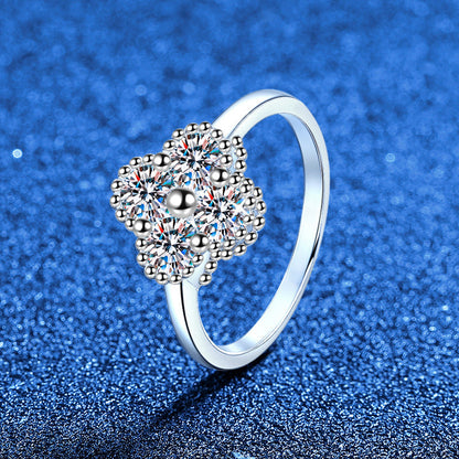 [Novalux]ELEGANT FOUR-LEAF CLOVER MOISSANITE RING