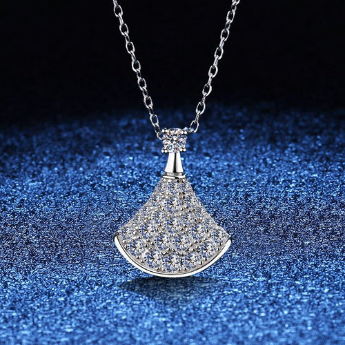 [Novalux]ELEGANT FAN-SHAPED MOISSANITE PENDANT NECKLACE