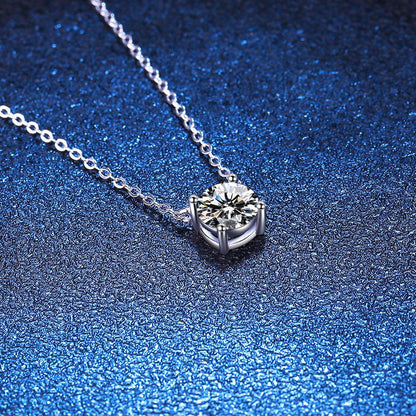 [Novalux]CLASSIC FOUR-PRONG SOLITAIRE MOISSANITE NECKLACE