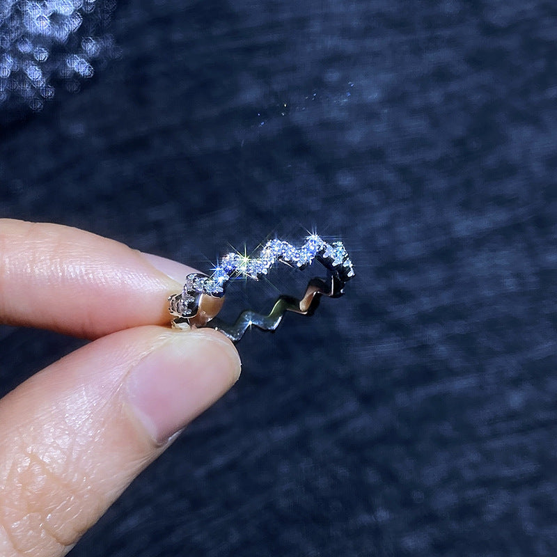 [Novalux]CHIC WAVY MOISSANITE ETERNITY RING