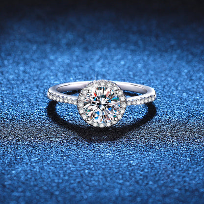 [Novalux]RADIANT ROUND HALO MOISSANITE ENGAGEMENT RING