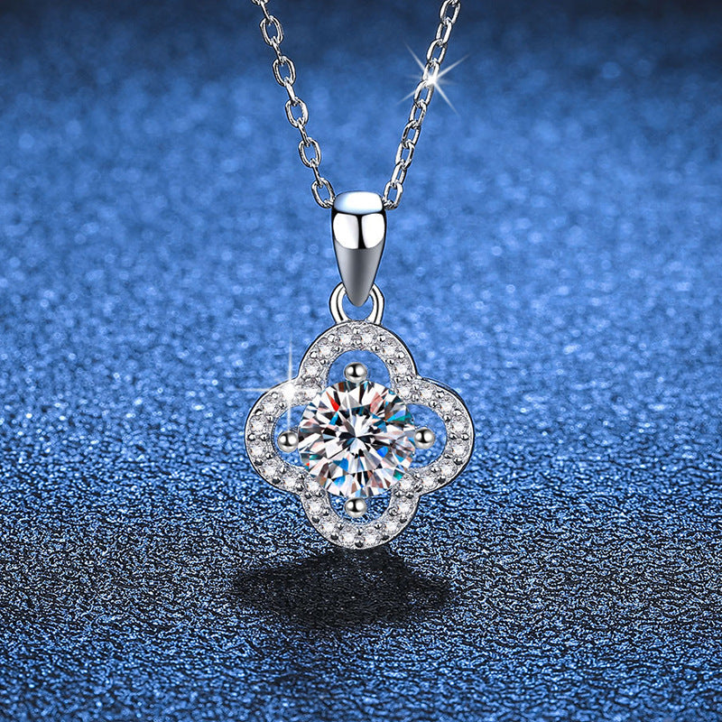 [Novalux]CLASSIC CLOVER MOISSANITE PENDANT NECKLACE