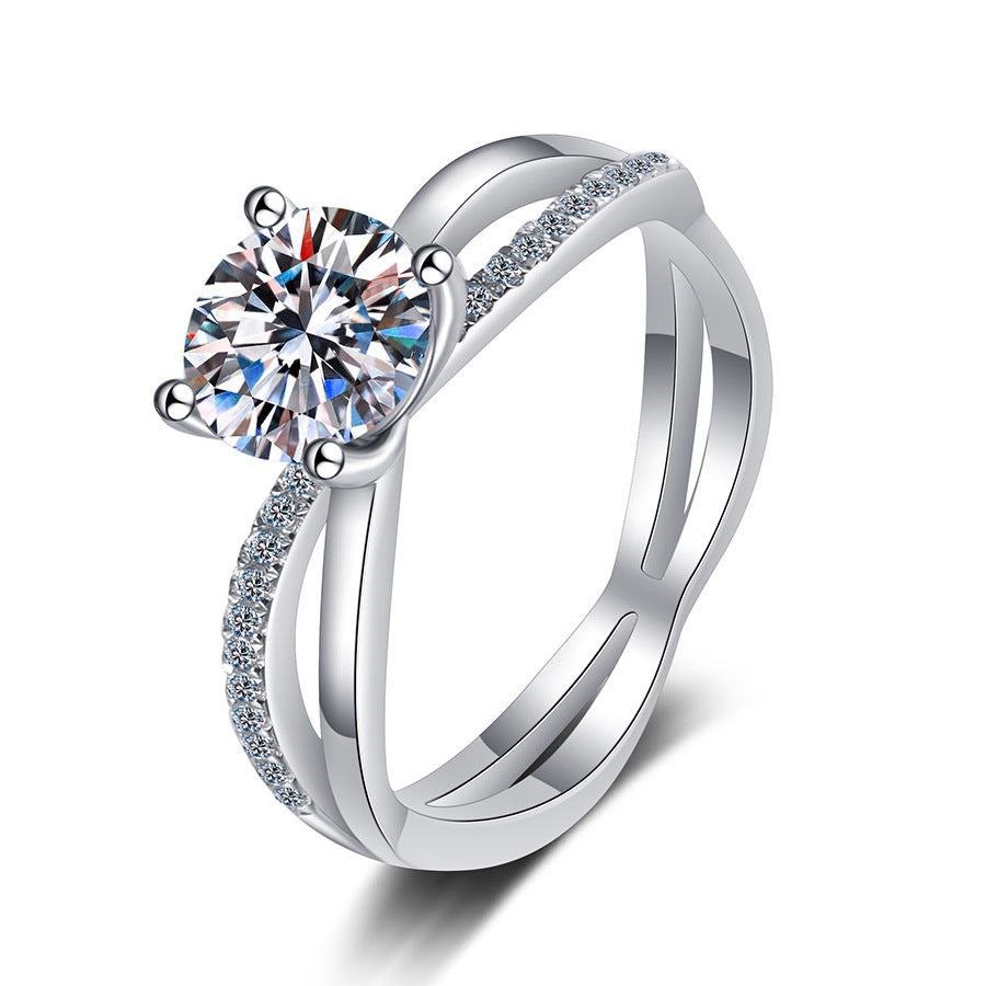 [Novalux]ELEGANT 4-PRONG CROSSOVER MOISSANITE ENGAGEMENT RING