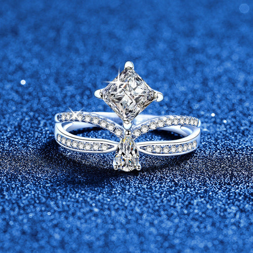 [Novalux]ELEGANT DOUBLE-TWISTED MOISSANITE RING
