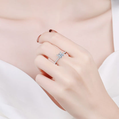 [Novalux]ELEGANT PRINCESS CUT MOISSANITE ENGAGEMENT RING