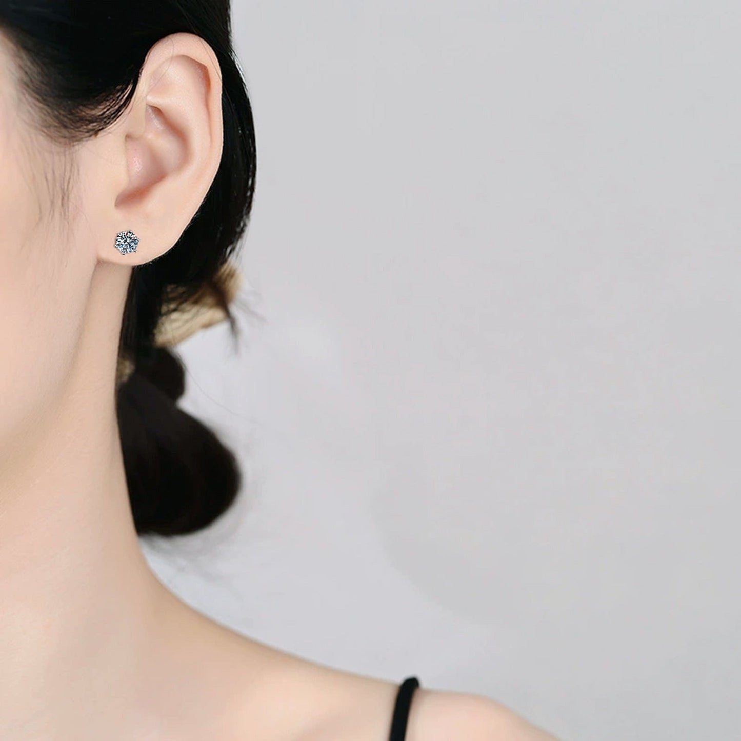 [Novalux]SIX-PRONG MOISSANITE EARRINGS