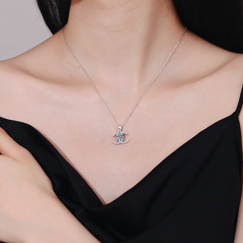 [Novalux]CLASSIC INTERLOCKING MOISSANITE PENDANT NECKLACE