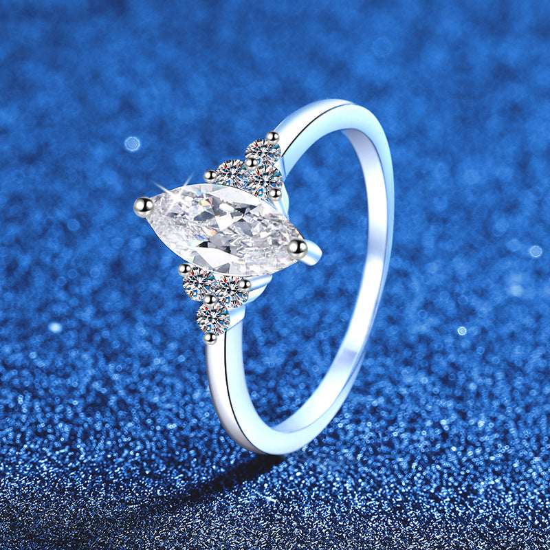 [Novalux]ELEGANT MARQUISE CUT MOISSANITE RING WITH SIDE ACCENTS