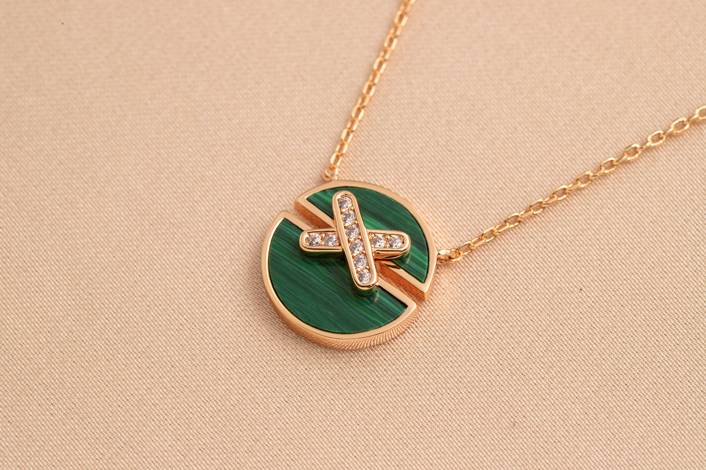 [Novalux]JEUX DE ROSE GOLD DIAMOND NECKLACE