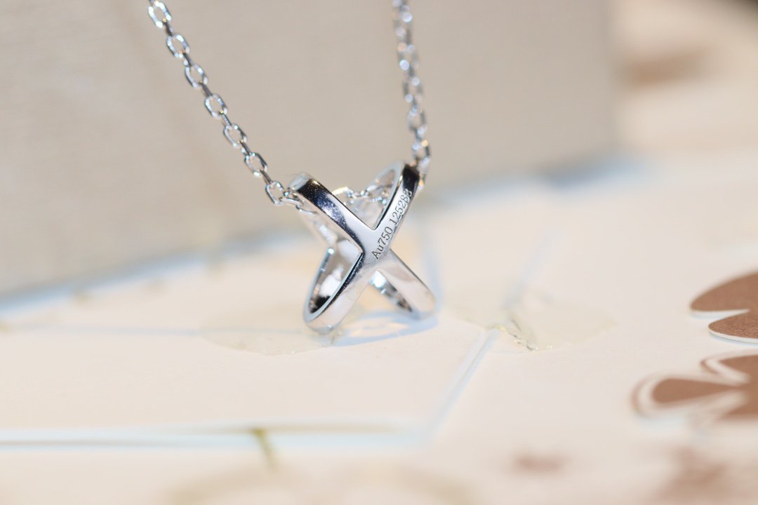 [Novalux]JEUX DE DIAMOND NECKLACE