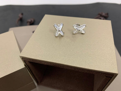 [Novalux]JEUX DE WHITE MOP SILVER DIAMOND EARRINGS