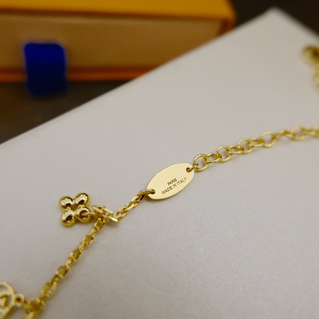 [Novalux]BLOOMING SUPPLE NECKLACE BRASS