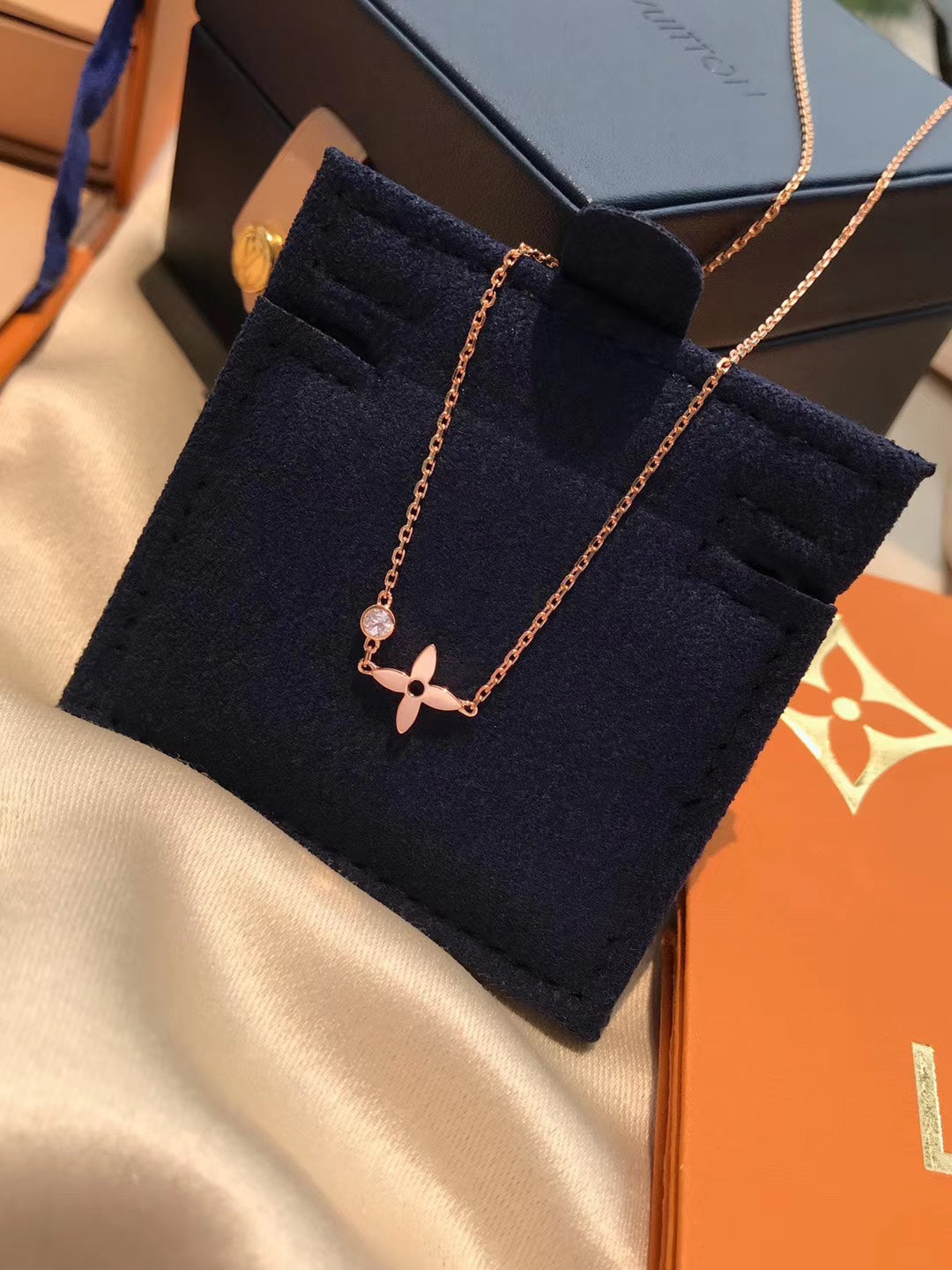 [Novalux]BLOSSOM PENDANT ROSE GOLD AND DIAMOND