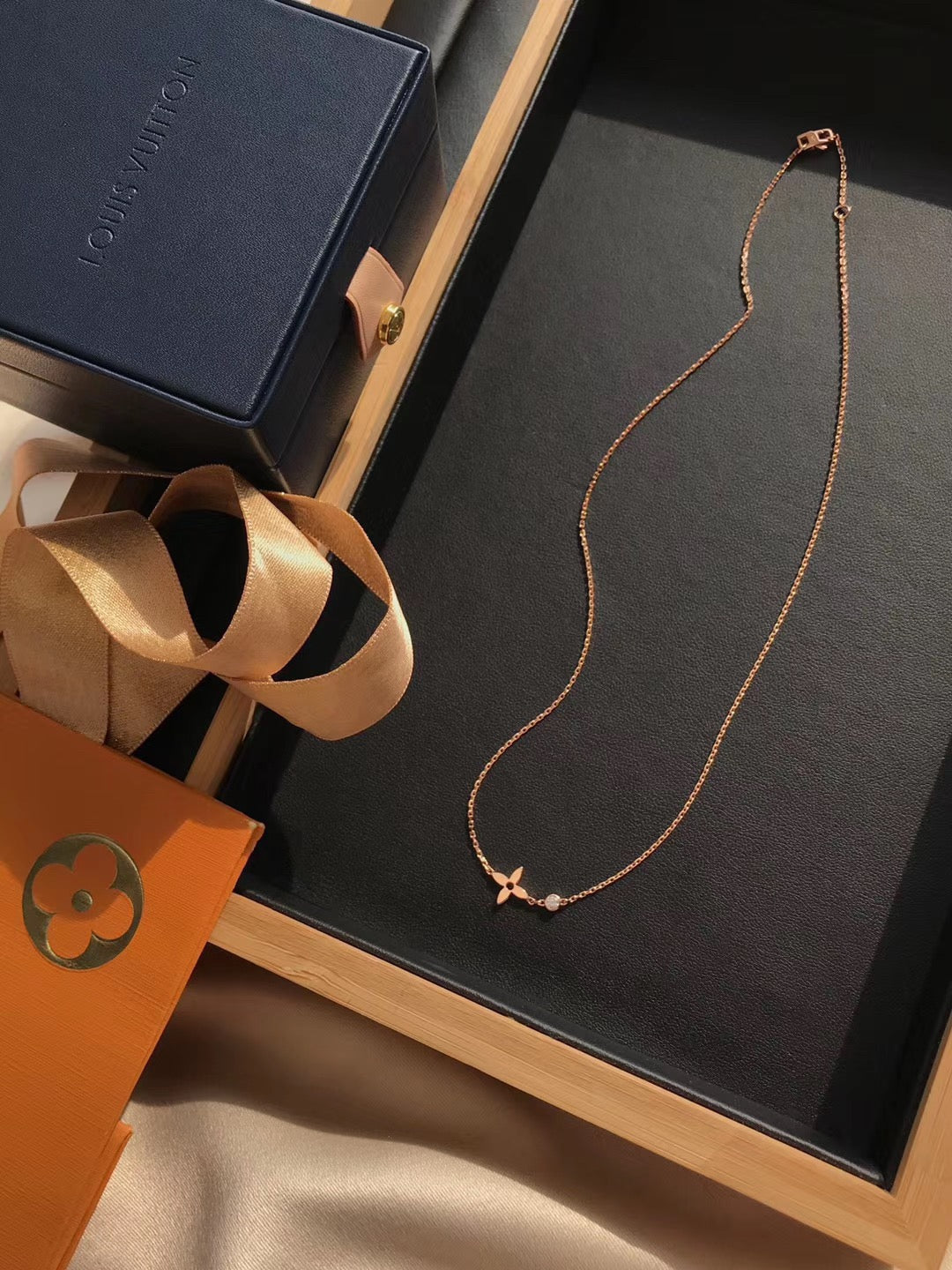 [Novalux]BLOSSOM PENDANT ROSE GOLD AND DIAMOND