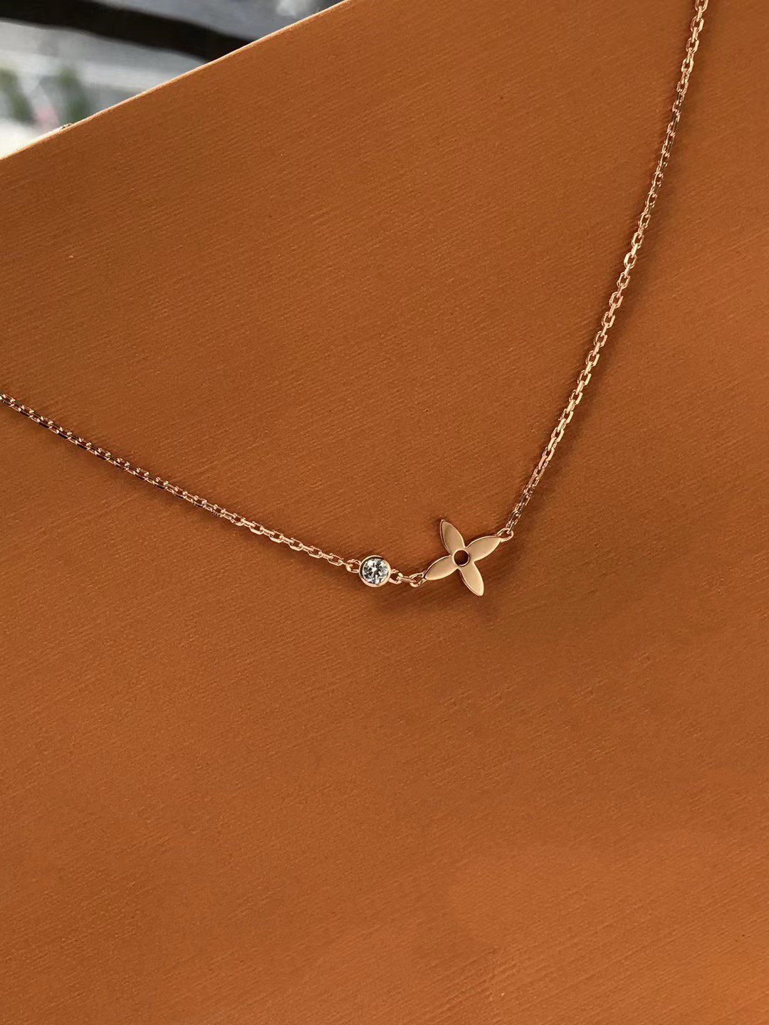 [Novalux]BLOSSOM PENDANT ROSE GOLD AND DIAMOND