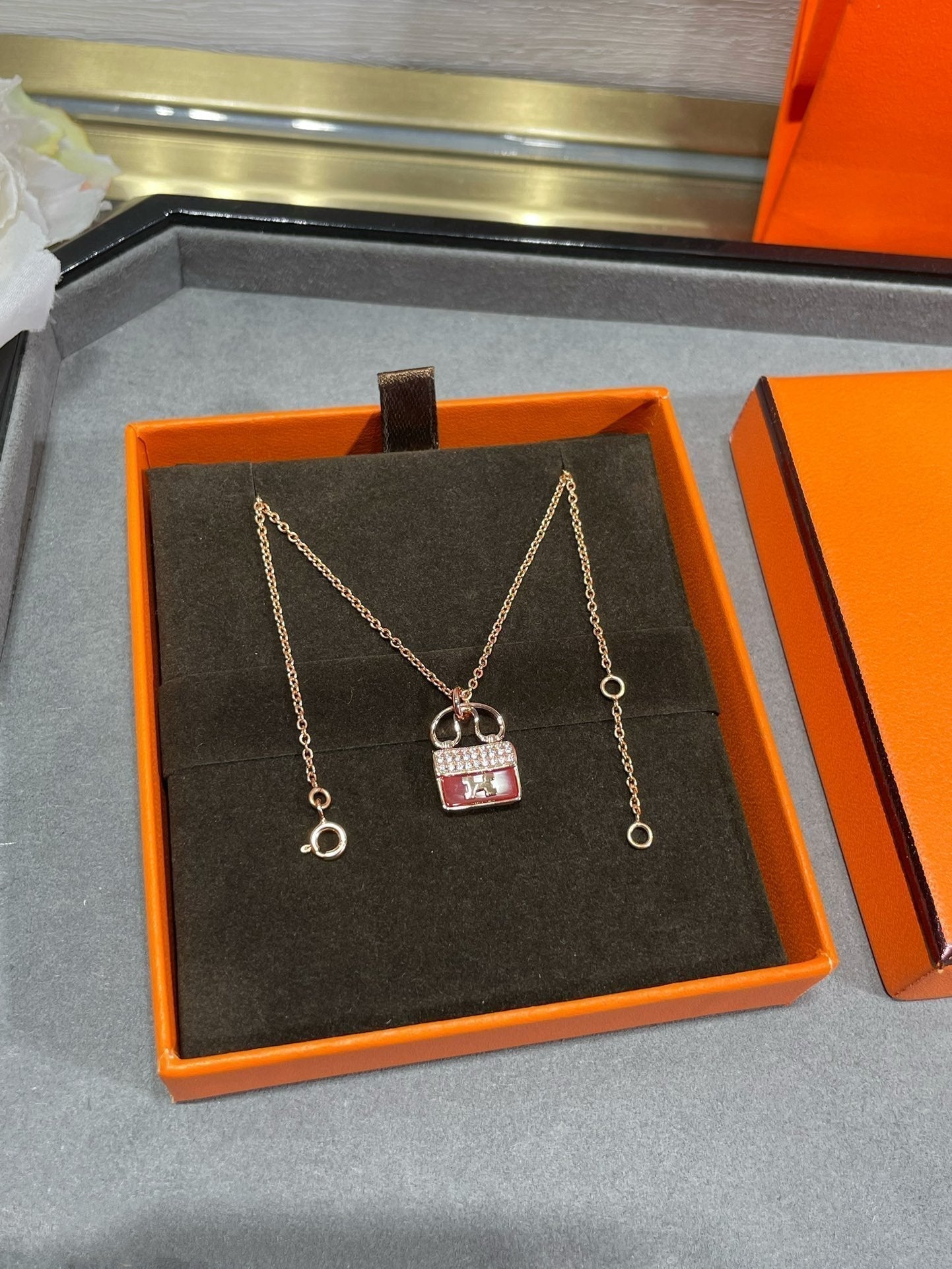[Novalux]H CIRCE MOISSANITE PENDANT NECKLACE GOLD