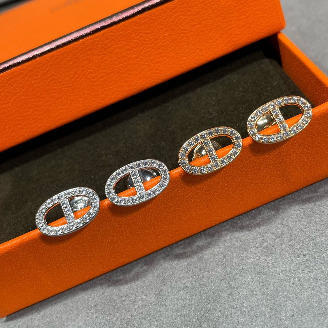 [Novalux]HM FULL DIAMOND PIG NOSE STUD EARRINGS