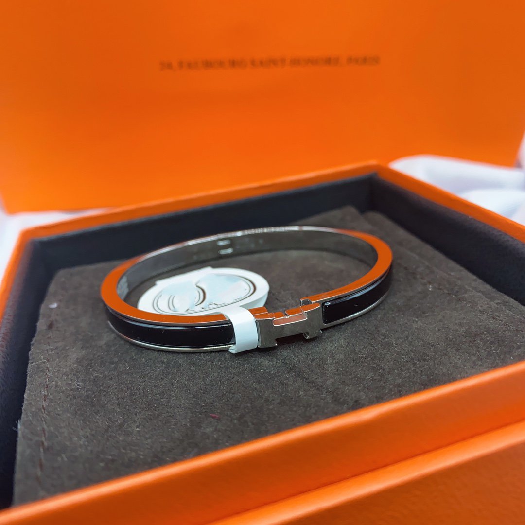 [Novalux]CLASSIC HM CLIC BLACK 8MM ENAMEL BRACELET