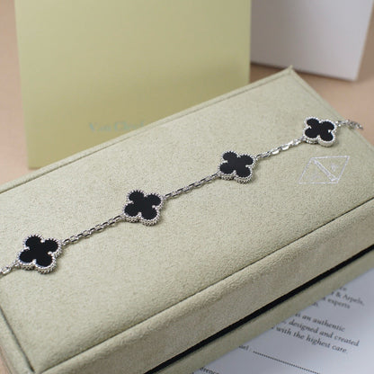 [Novalux]LUCKY CLOVER 5-MOTIF BRACELET - BLACK OXNY COLLECTION