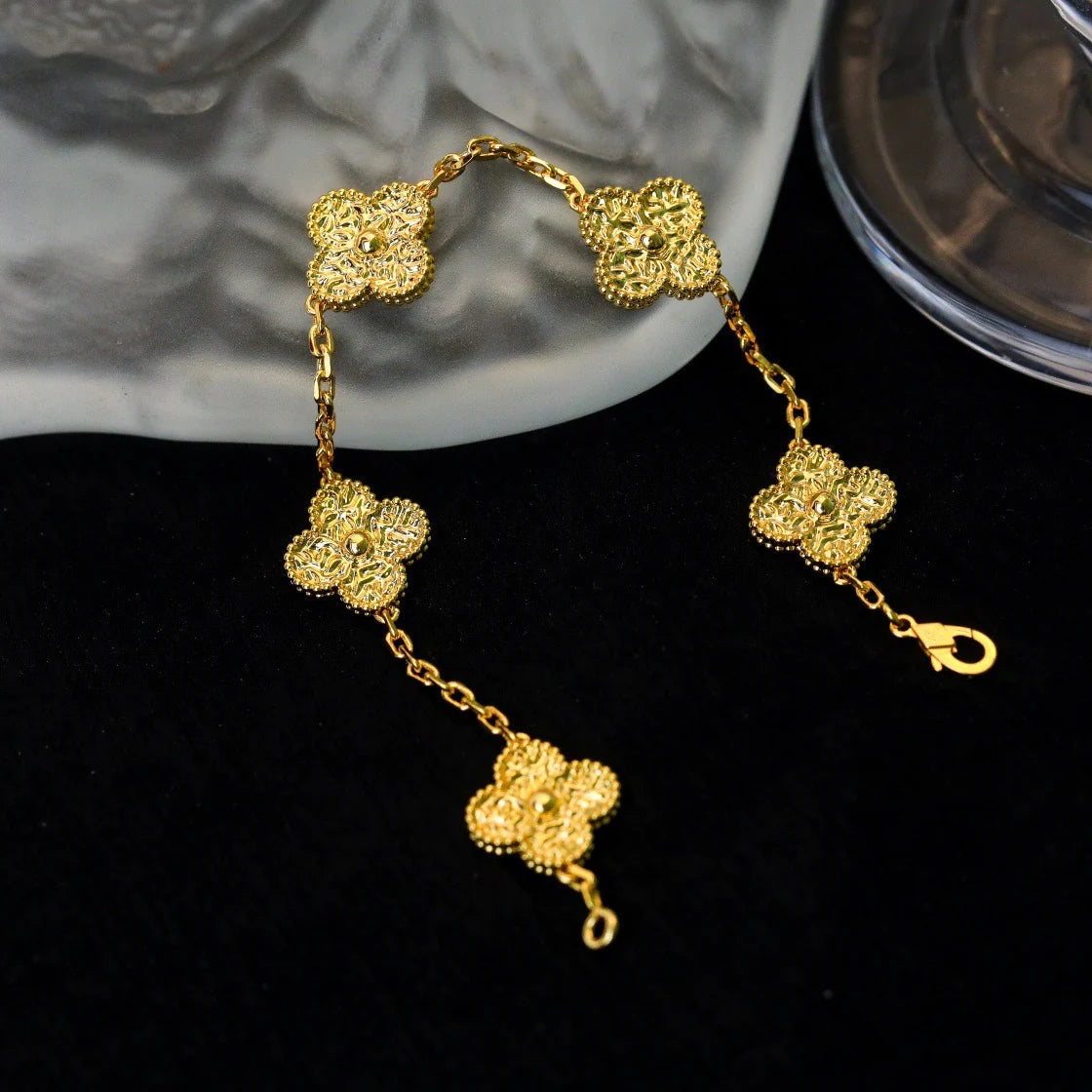 [Novalux]LUCKY CLOVER 5-MOTIF BRACELET - BRONZING