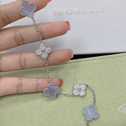 [Novalux]LUCKY CLOVER 5-MOTIF BRACELET - PURPLE CHALCEDONY COLLECTION