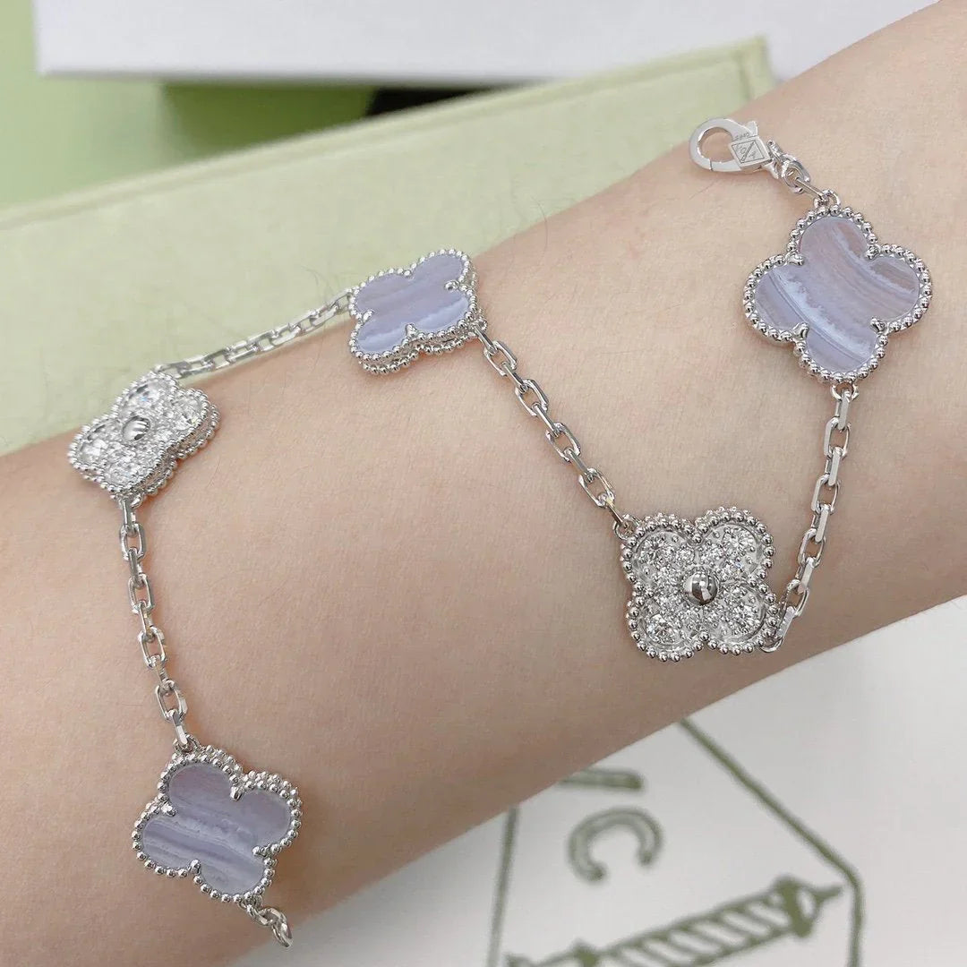 [Novalux]LUCKY CLOVER 5-MOTIF BRACELET - PURPLE CHALCEDONY COLLECTION
