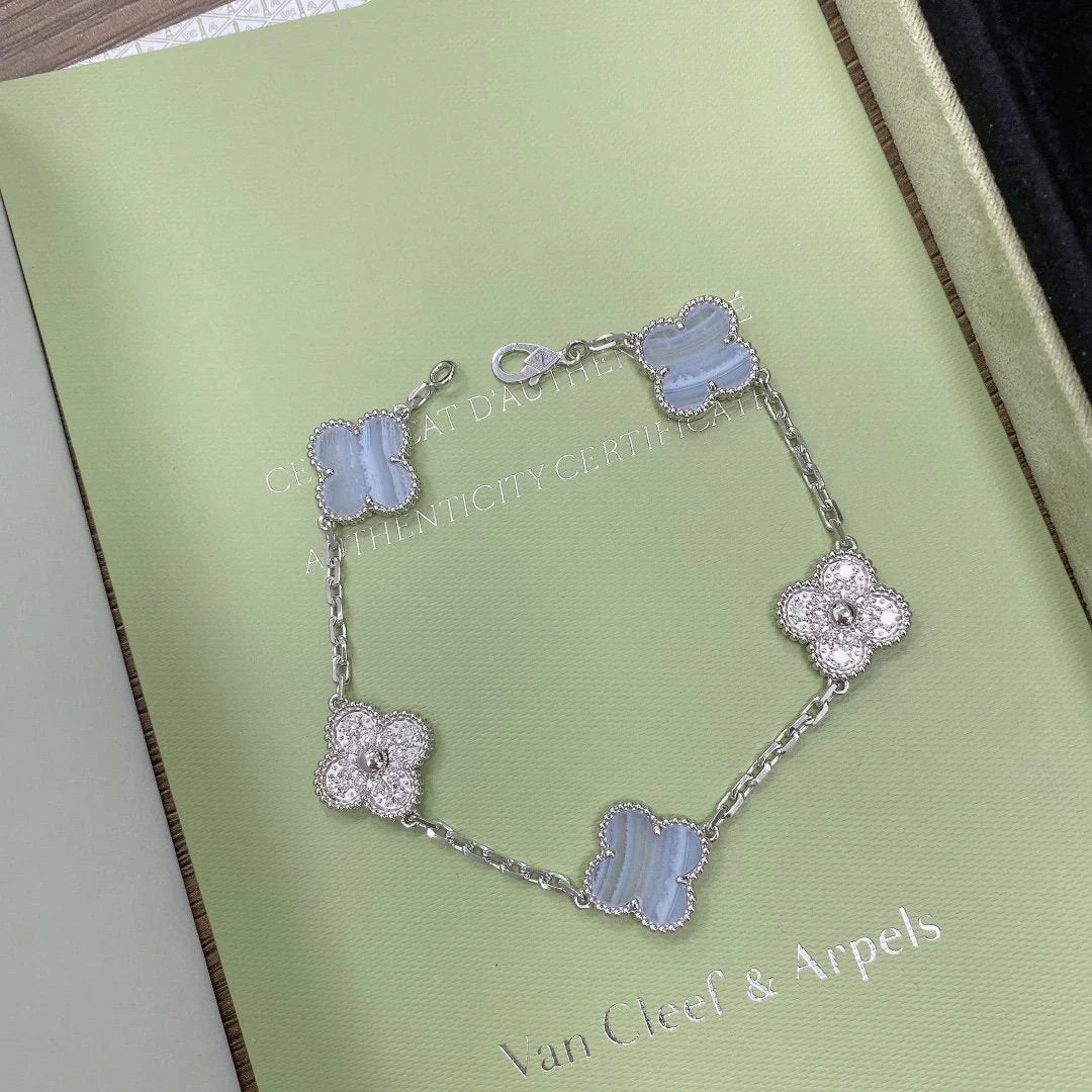 [Novalux]LUCKY CLOVER 5-MOTIF BRACELET - PURPLE CHALCEDONY COLLECTION