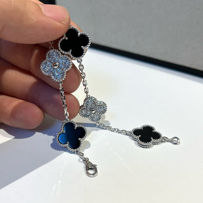 [Novalux]LUCKY CLOVER 5-MOTIF BRACELET - BLACK OXNY COLLECTION