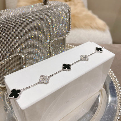 [Novalux]LUCKY CLOVER 5-MOTIF BRACELET - BLACK OXNY COLLECTION